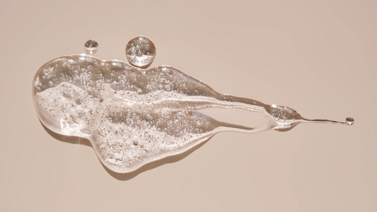 Lubricantes íntimos: aliados del placer, la salud y el juego