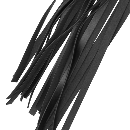 Chic Desire Coquette - Látigo de Cuero Vegano Fantasy para Juegos Eróticos - Lover Dreams