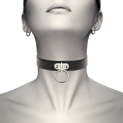 Collar Fetiche de Cuero Vegano Coquette Chic Desire: Elegancia y Confort para la Mujer Moderna - Lover Dreams