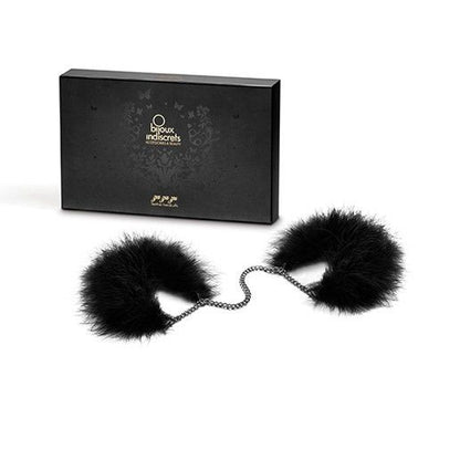 Esposas de Plumas Suaves: Experimenta el Placer del Bondage y la Entrega Total
