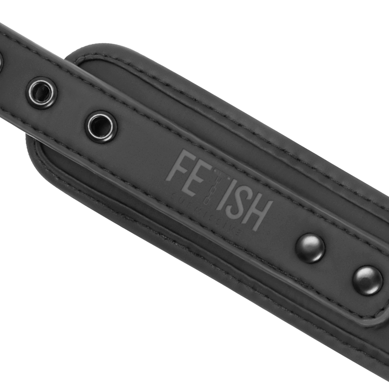 Collar Erótico con Cadena y Forro de Neopreno - Fetish Submissive