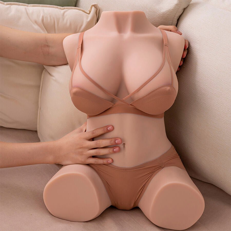 XISE - DANIA THRUSTING TORSO REALÍSTICO CON VIBRACIÓN FEMENINO 52 CM - Lover Dreams